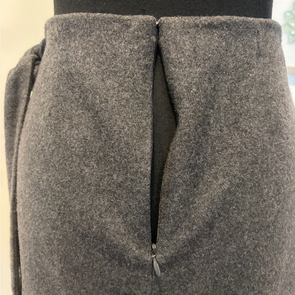Aritzia Wilfred Dorine Grey Faux Wrap Mini Skirt Wool/Cashmere/Silk EUC - Picture 10 of 12